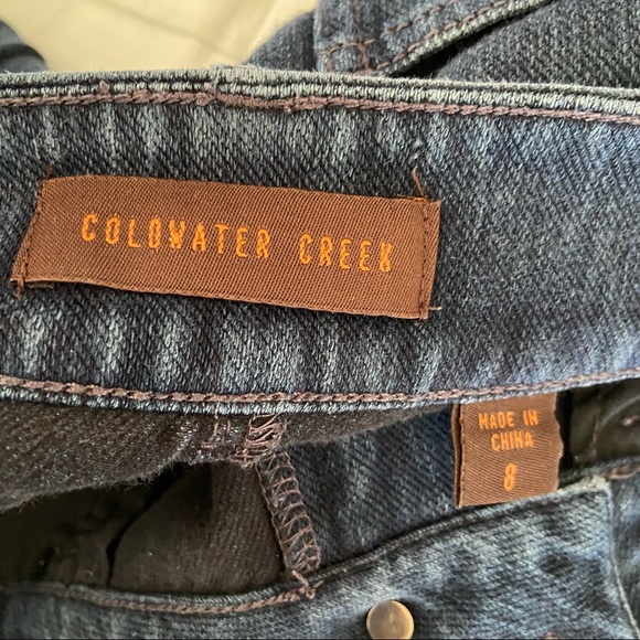 High Rise Jeans Sz 8 Short Dark Wash Stretch Comfy Denim 2 Buttons Straight Cut - Picture 2 of 6